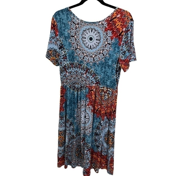 DB Moon Women's Multicolor Short Sleeve Stretch Knit Dress Size Medium - Picture 2 of 4